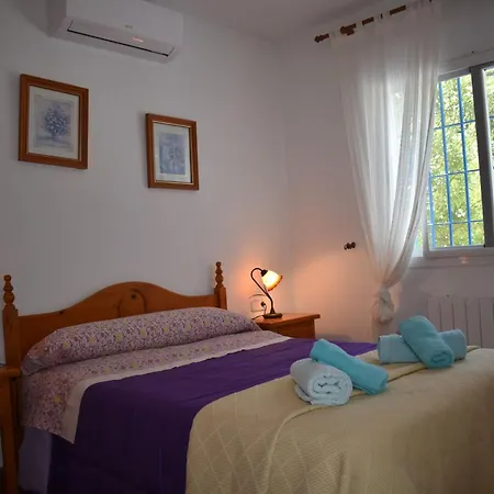 Mit Privatem Pool Holiday home Sayalonga